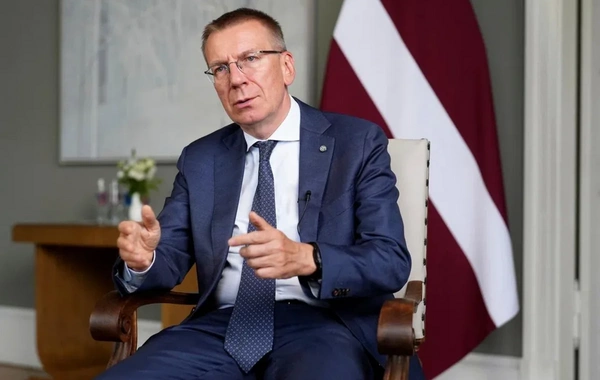 Latviya Prezidenti Azərbaycana rəsmi səfərə gəlib