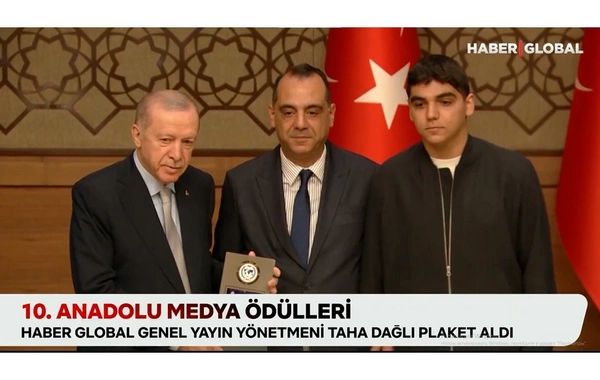 Ərdoğan "Haber Global"a mükafat təqdim edib