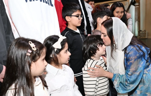 Leyla Əliyeva şəhid ailələri ilə birlikdə iftar süfrəsində iştirak edib