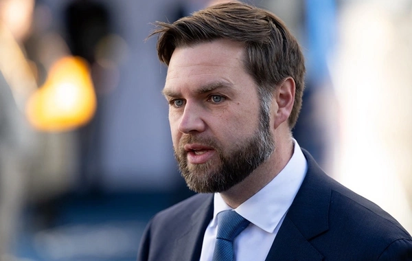 ABŞ Vitse-prezidenti və həyat yoldaşı Şəhidlər xiyabanını ziyarət ediblər