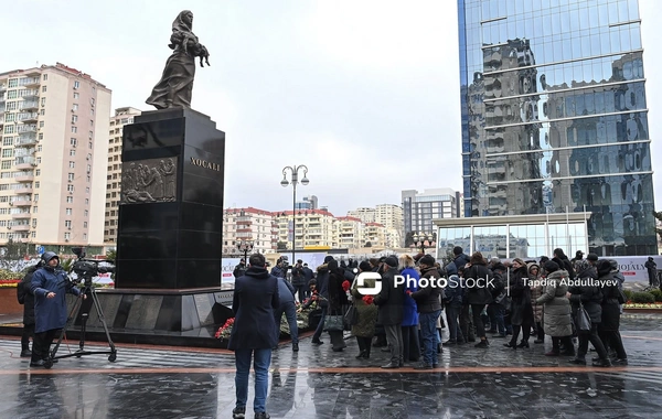 Азербайджанский народ чтит память жертв Ходжалинского геноцида