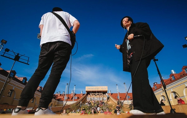 Azərbaycanlı milyarder Rusiyada böyük otel aldı