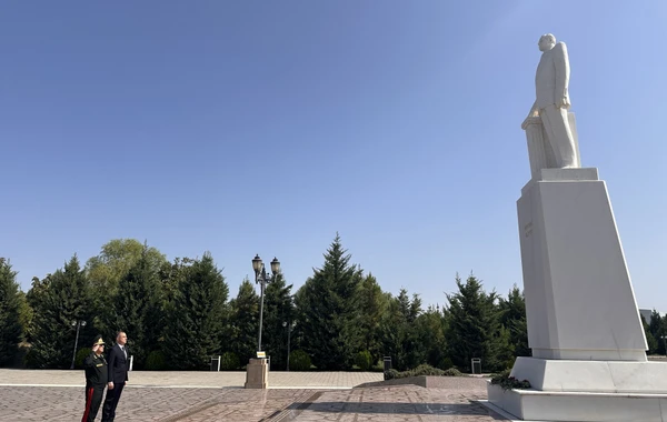 Kəmaləddin Heydərov Ağdaş şəhərində vətəndaşları qəbul edib