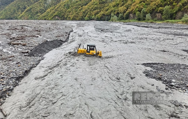 Zaqatalada sel təhlükəsi yaranıb, çaylara texnikalar cəlb olunub