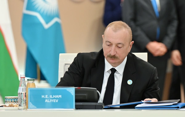 İlham Əliyev Türküstanda TDT-nin qeyri-rəsmi Zirvə görüşündə iştirak edib