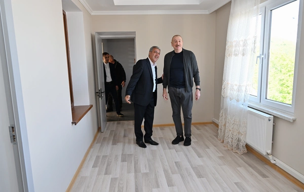 Prezident İlham Əliyev Şuşanın Böyük Qaladərəsi kəndində görülən işlərlə tanış olub, sakinlərlə görüşüb