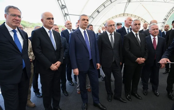 Əlaqələndirmə Qərargahının iclasının iştirakçıları "Dəmirli" Filiz Emalı Kompleksində görülən işlərlə tanış olublar