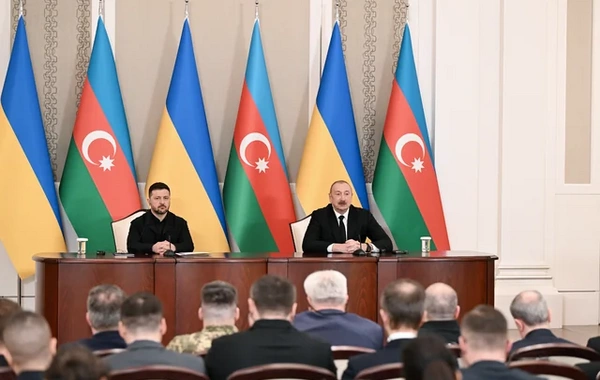 Президенты Азербайджана и Украины выступили с заявлениями для прессы - ФОТО