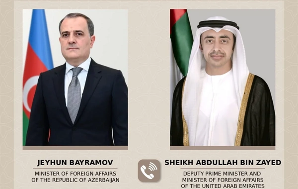 Ceyhun Bayramov BƏƏ-dən olan həmkarı ilə Yaxın Şərqdəki gərginliyi müzakirə edib