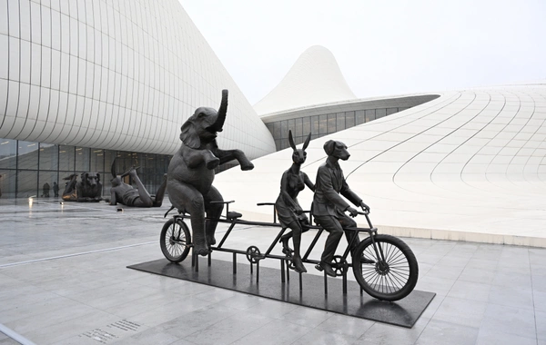 Heydər Əliyev Mərkəzində "Vəhşi təbiətin super qəhrəmanları" sərgisi açılıb