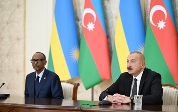 Azərbaycanla Ruanda arasında sənədlər mübadilə olunub, prezidentlər mətbuata bəyanatlarla çıxış edib