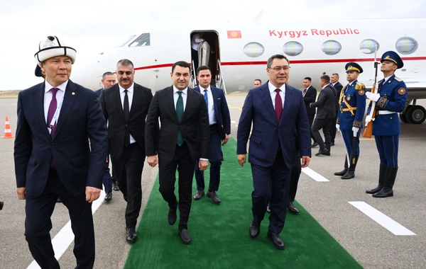Qırğızıstan Prezidenti Sadır Japarov Azərbaycana səfərə gəlib