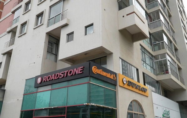 Bakıda avtomobil şinləri satılan anbarın fəaliyyəti dayandırıldı