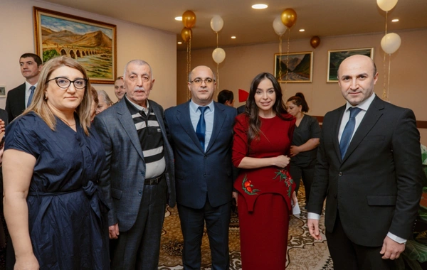 Ahıl şəxslər üçün sosial xidmət müəssisəsində Yeni il süfrəsi açılıb