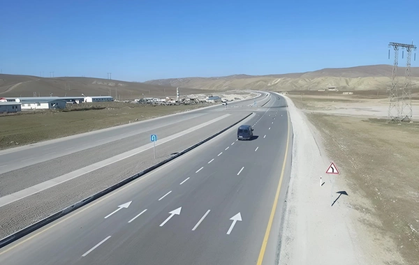 Bakı-Şamaxı-Yevlax yolunun sürücüləri çaşqın haldadır - AYNA-dan AÇIQLAMA