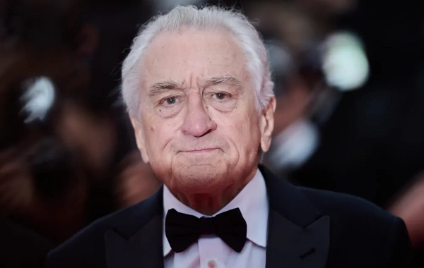 Robert De Niro Bakıya gələcək