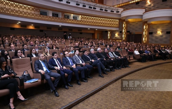 "AnewZ" TV-nin hazırladığı "The oligarch's design" sənədli filminin rəsmi nümayişi olub