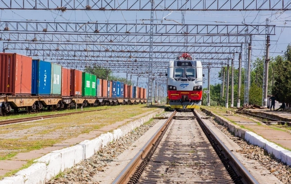 ADB Bakı-Böyük Kəsik dəmir yolu xəttinə 300 milyon dollar kredit ayıra bilər