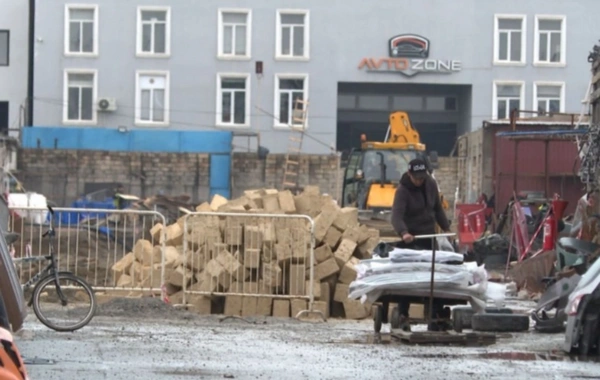 Bakıda bu bazar SÖKÜLÜR