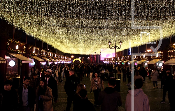 Dənizkənarı Bulvar Yeni İlə xüsusi hazırlaşıb - Bu dəfə Buz Meydançası da olacaq