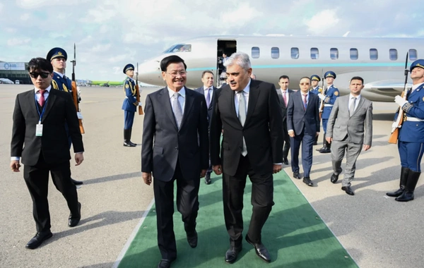 Laos Prezidenti Azərbaycana rəsmi səfərə gəlib