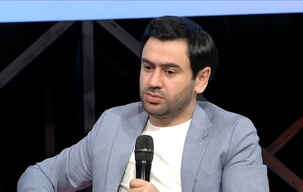 Üzeyir Mehdizadə: İlk albomumu 14 yaşımda çıxartmışam