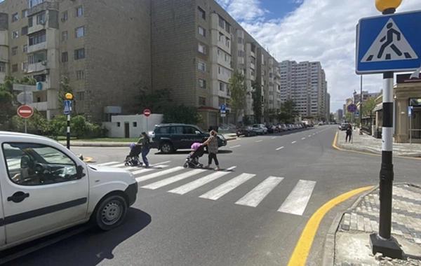 Deputat: Yolu keçən bir piyadaya görə avtomobilin saxlaması yolverilməzdir