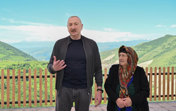 Azərbaycan Prezidenti: Müstəqillik Günü hər birimiz üçün çox əzizdir