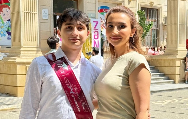 Azərbaycanlı aparıcının oğlu məzun oldu