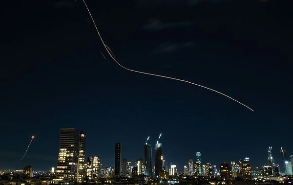 SEPAH ABŞ və İsrail hədəflərinə ağır raketlərlə zərbələr endirib