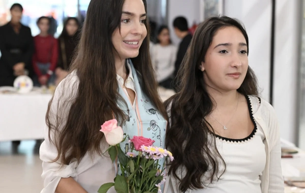 ADA Məktəbində xeyriyyə məqsədli ənənəvi Payız festivalı – "Məhsul bayramı" təşkil edilib
