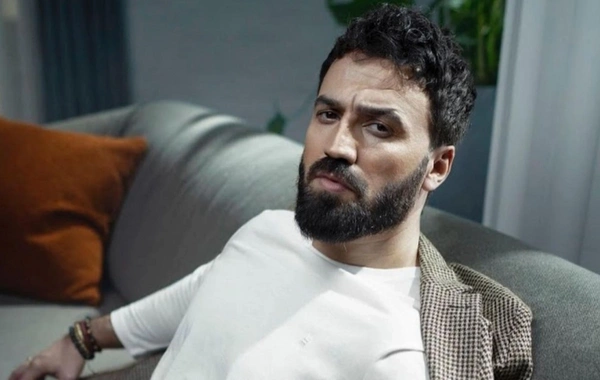 Zamiq Hüseynov küsülü olduğu Əməkdar artistlə barışıb