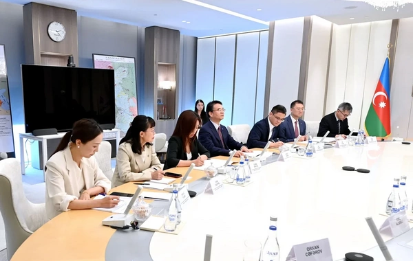 SOCAR Çin İxrac-İdxal Bankı ilə emal sənayesində əməkdaşlığı müzakirə edib