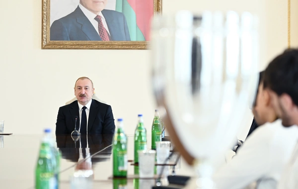 İlham Əliyev Avropa çempionatında komanda hesabında çempion olan güləşçiləri qəbul edib