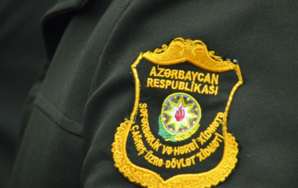 Çağırışçılardan rüşvət almaqda təqsirləndirilən sabiq komissara ittiham elan edildi