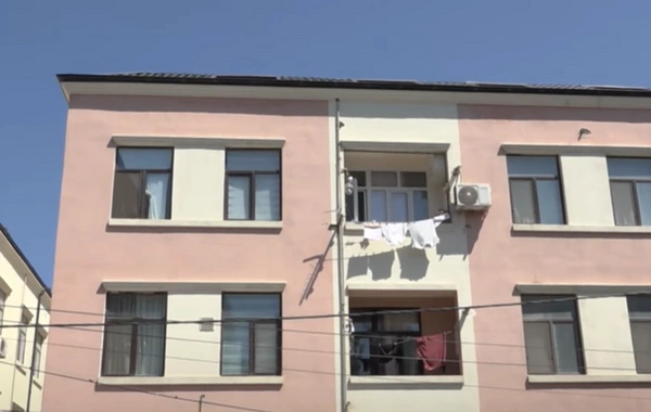 Sakinlər binada kommunal xətləri öz adlarına rəsmiləşdirə bilmirlər - ŞİKAYƏT