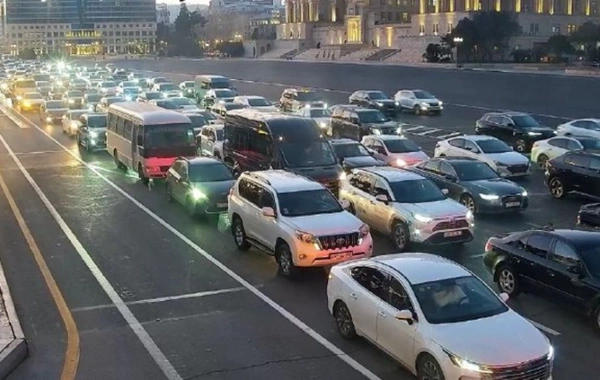 Bakıda 21 istiqamətdə tıxac var