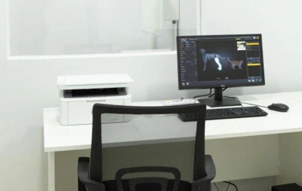 Leyla Əliyeva və Alena Əliyeva LDU-nun nəzdində yaradılmış Baytarlıq Klinikası ilə tanış olublar