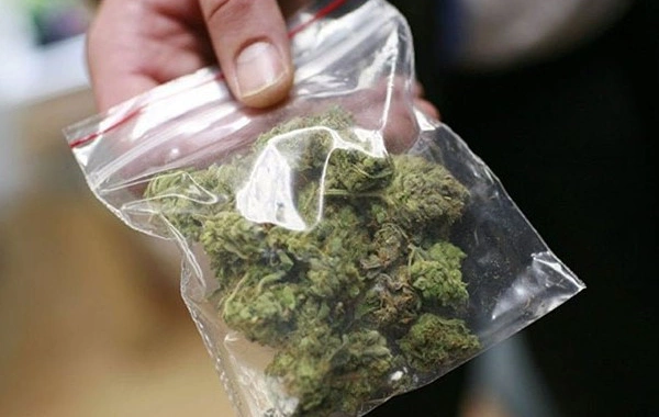 Həbsdə olan şəxsin evində narkotik aşkarlanıb