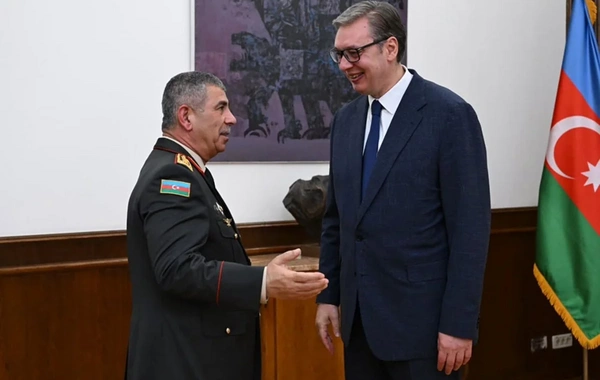 Aleksandr Vuçiç Zakir Həsənovu qəbul edib