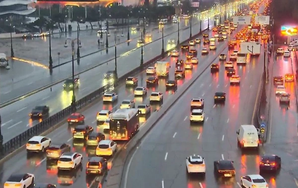 Bakıda 15 istiqamətdə tıxac var