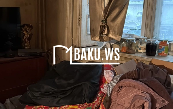 Bakının mərkəzində xəstə  qadın antisanitar vəziyyətdə TƏK YAŞAYIR