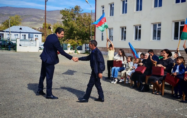 Xocalının Təzəbinə kəndində ailələrə evlərinin açarları təqdim olunub