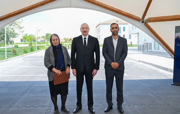 Prezident və birinci xanım Cəbrayıl rayonunun Şükürbəyli kəndinə köçən sakinlərlə görüşüblər