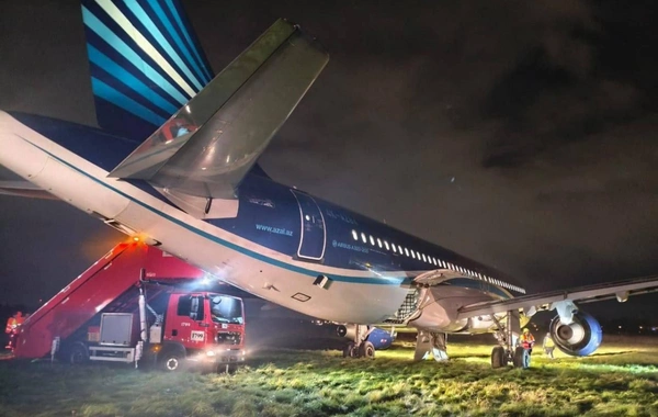 AZAL təyyarəsinin sərnişinləri Pulkovoda məcburi enişdən sonra Bakıya ÇATIB