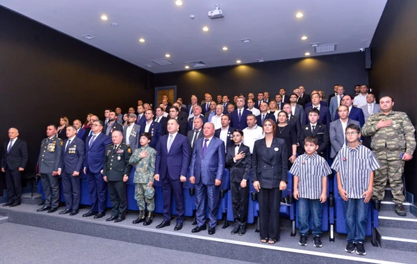 Azərbaycan Həmkarlar İttifaqları Konfederasiyası tərəfindən Anım Günü ilə əlaqədar tədbir keçirilib