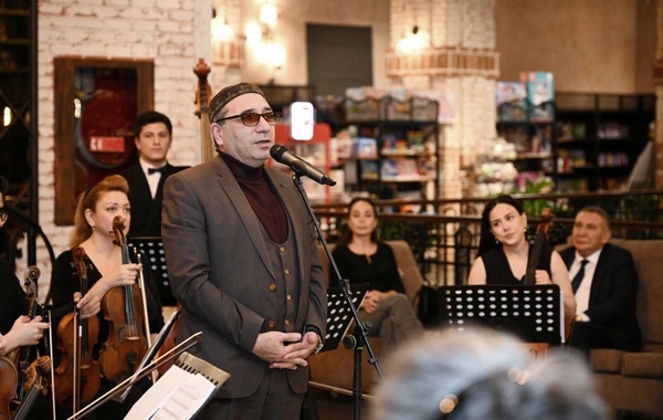 Bakı Kitab Mərkəzində "Zəfər sevinci" adlı musiqili-ədəbi gecə keçirilib