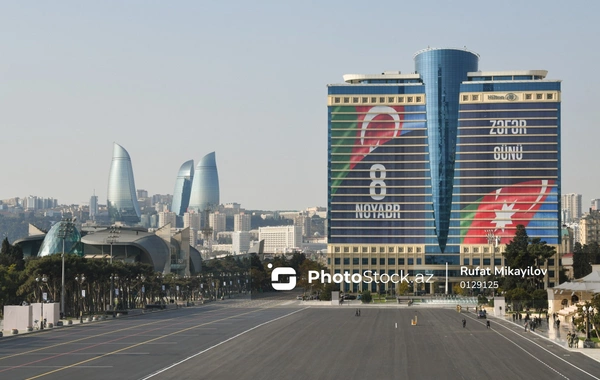 Bakıdakı hərbi paraddan maraqlı FOTOLAR