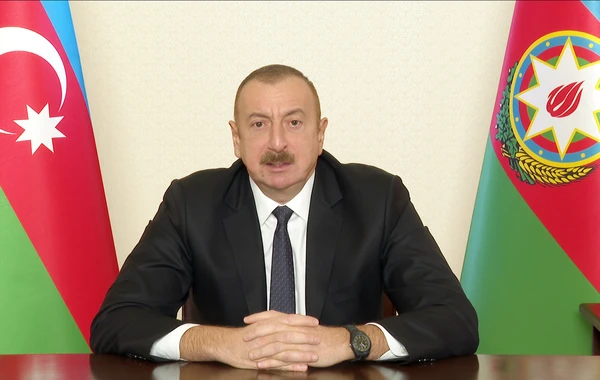 İlham Əliyev: Bizə kömək edən olmayıb, silahları da öz pulumuza almışıq