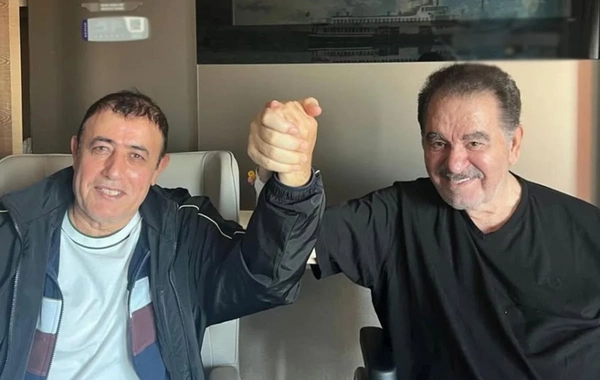 İbrahim Tatlısəs əməliyyatdan sonra ilk dəfə görüntülənib